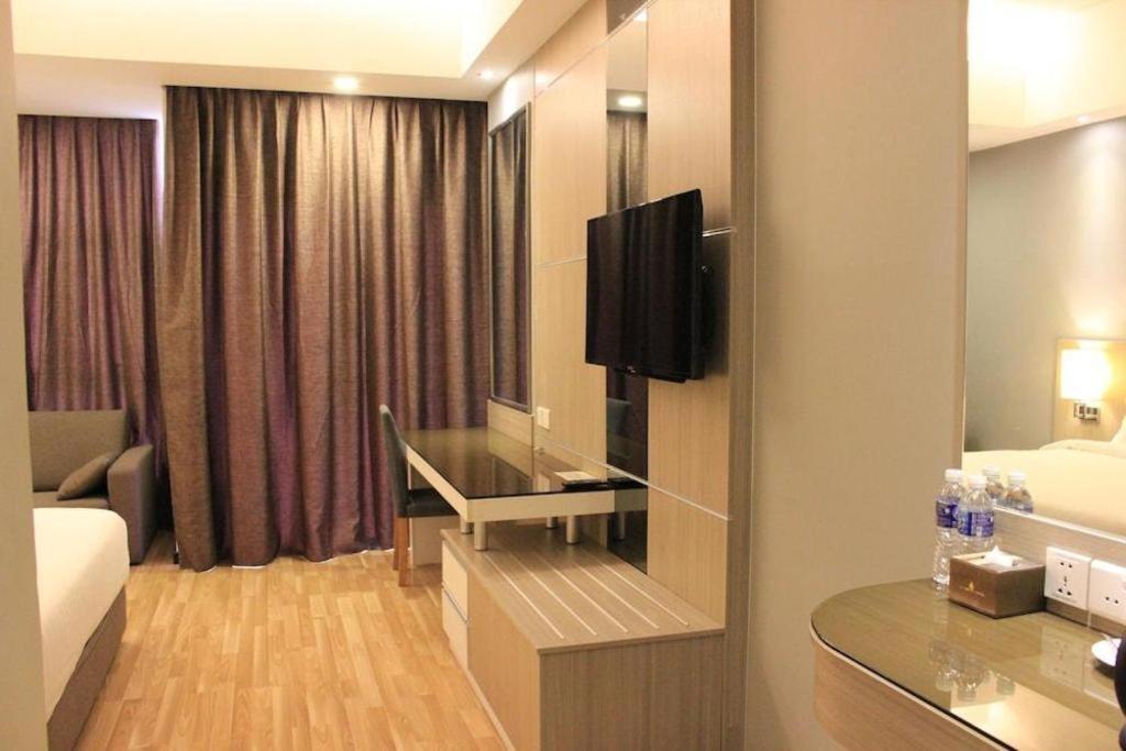 SDK Livingston Hotel מראה חיצוני תמונה